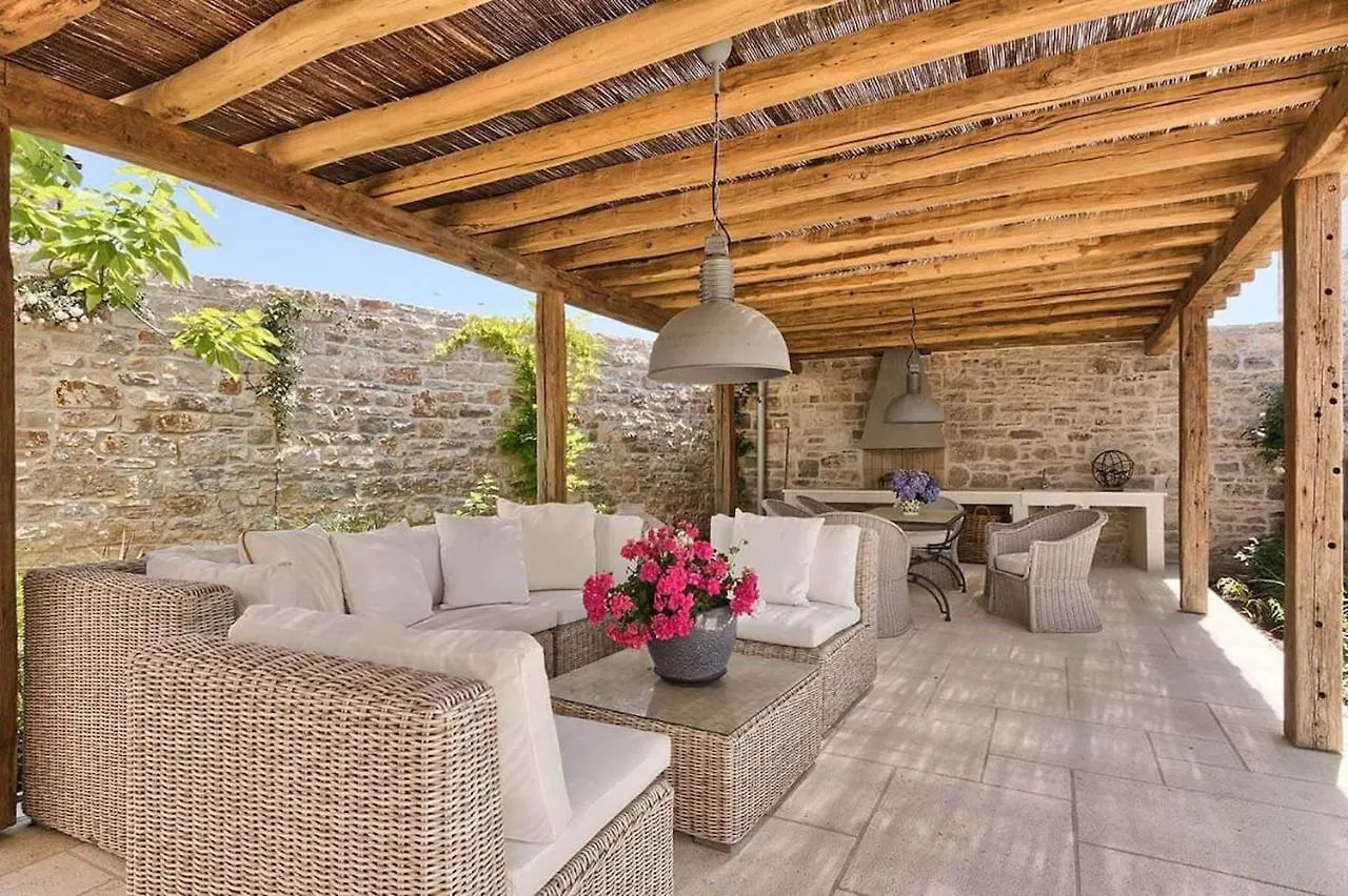Family Villa Charlotta With Pool In Visnjan Radovani